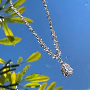 rhinestone necklace 🤍